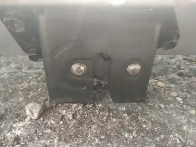 Second-hand car spare part trunk lock for toyota corolla (e12) 2.0 d-4d sol berlina oem iam references 