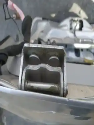 Автозапчасти б/у амортизаторы багажника/двери за subaru legacy berl. b13 (bl) 2.0 se ссылки oem iam 