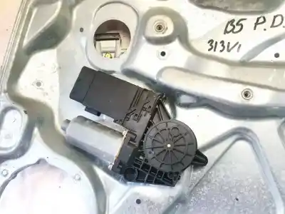 Автозапчасти б/у мотор стекла переднего правого за volkswagen passat variant (3b5) 1.9 tdi ссылки oem iam 0130821694