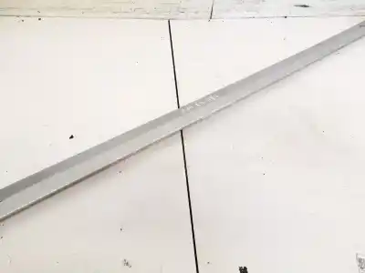 Peça sobressalente para automóvel em segunda mão plásticos por honda fr-v (be) 1.7 referências oem iam 