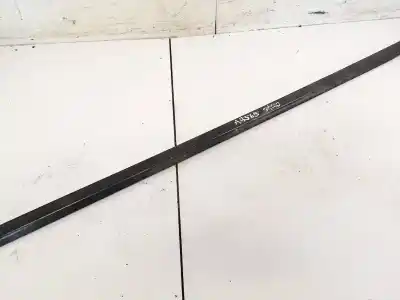 Peça sobressalente para automóvel em segunda mão plásticos por kia carens 2.0 crdi ex monovolumen referências oem iam 