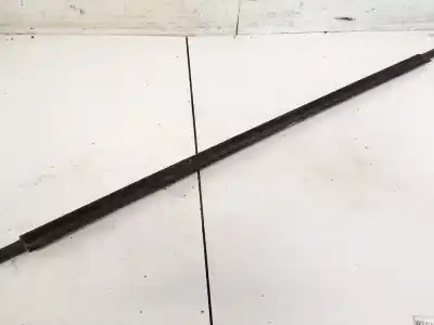 Pezzo di ricambio per auto di seconda mano plastica per opel zafira b 1.9 cdti riferimenti oem iam   