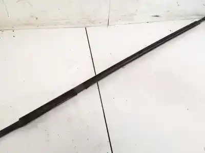 Pezzo di ricambio per auto di seconda mano plastica per opel zafira b 1.9 cdti riferimenti oem iam   