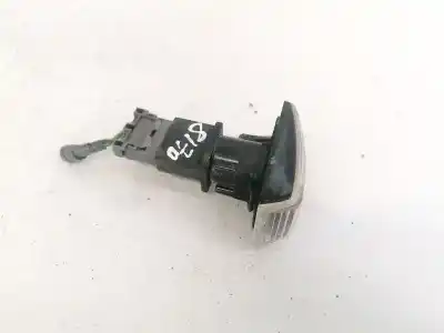 Peça sobressalente para automóvel em segunda mão farolim do lado esquerdo por volvo v70 ii (285) 2.5 tdi referências oem iam 6r0142631