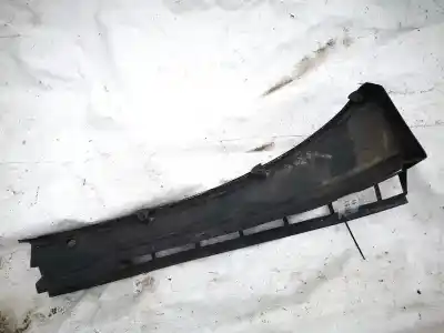 Peça sobressalente para automóvel em segunda mão grelha torpedo curcuvan por audi 80 (811/813) 1.8 referências oem iam 893819404  