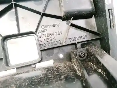 Pezzo di ricambio per auto di seconda mano plastiche per audi a6 avant (4f5) 2.7 tdi riferimenti oem iam 4f1864261  p0103820