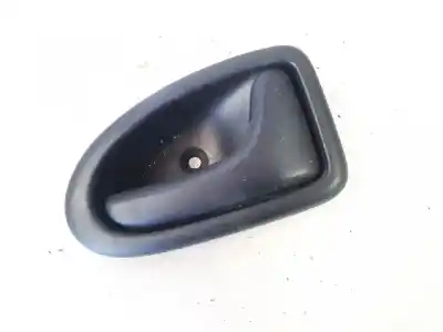 Pezzo di ricambio per auto di seconda mano MANIGLIA INTERNA POSTERIORE DESTRA per RENAULT CLIO, 1998.09 - 2001.05  Riferimenti OEM IAM 7700415975  