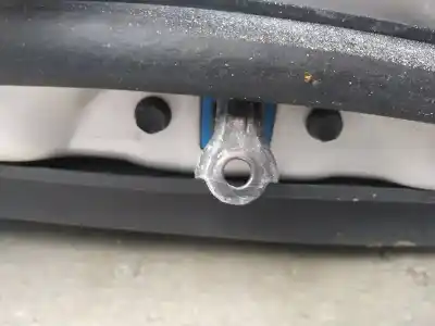 Second-hand car spare part hinge for hyundai i30 1.6 crdi cat oem iam references   