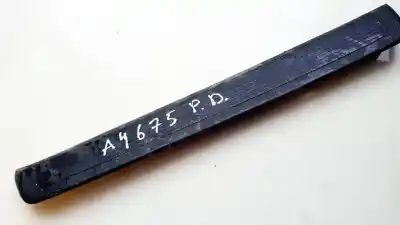 Peça sobressalente para automóvel em segunda mão plásticos por honda fr-v (be) 1.7 referências oem iam 84202sjd0030