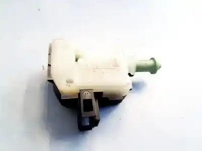 Second-hand car spare part fuel door cover motor for volvo v50 (545) 2.0 d oem iam references 928400