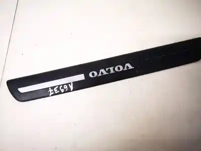 Peça sobressalente para automóvel em segunda mão plásticos por volvo v50 (545) 2.0 d referências oem iam 30766287