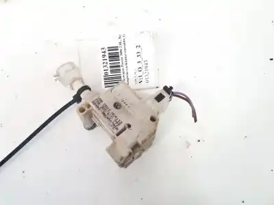 Автозапчасти б/у наружная крышка двигателя топливо за volkswagen passat b6 variant (3c5) 2.0 tdi 4motion ссылки oem iam 3c0810773  3b0959782a