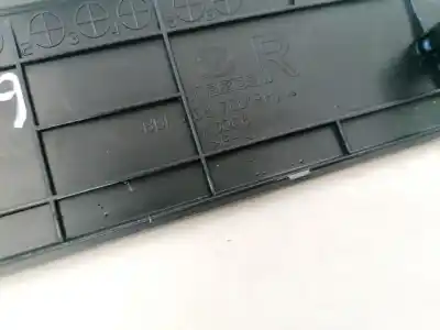 Pezzo di ricambio per auto di seconda mano plastica per mazda 3 lim. (bl) 1.6 cd diesel cat riferimenti oem iam bbp3687e0  