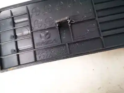 Pezzo di ricambio per auto di seconda mano plastica per mazda 3 lim. (bl) 1.6 cd diesel cat riferimenti oem iam bbp3687h0  