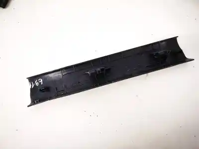 Pezzo di ricambio per auto di seconda mano plastica per mazda 3 lim. (bl) 1.6 cd diesel cat riferimenti oem iam bbm468730  