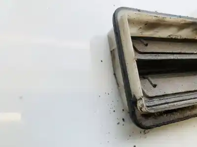 Pezzo di ricambio per auto di seconda mano plastica per opel zafira b 1.9 cdti riferimenti oem iam 24430219  