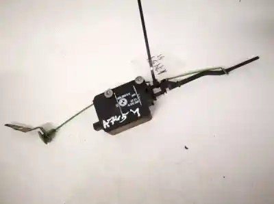 Pezzo di ricambio per auto di seconda mano CARBURANTE COPERCHIO ESTERNO MOTORE per BMW 3-SERIES, E46 2002.06 - 2005.02 FACELIFT  Riferimenti OEM IAM 67118372240  6711-8372240