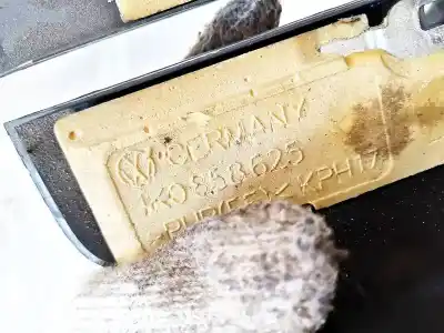 Second-hand car spare part plastics for volkswagen golf v variant (1k5) 1.9 tdi oem iam references 1k0858625  