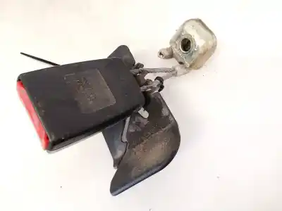 Автозапчасти б/у левый задний крюк ремня за audi a6, c5 1997.01 - 2001.08 2.4 121kw 1997.02 - 2005.01 ссылки oem iam 4b0857740a  