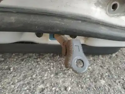 Second-hand car spare part hinge for hyundai i30 1.6 crdi cat oem iam references   