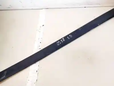 Peça sobressalente para automóvel em segunda mão plásticos por opel zafira b 1.9 cdti referências oem iam 13137773