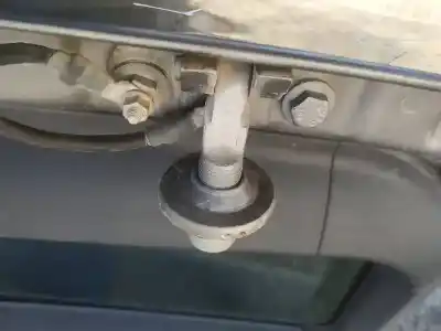 Автозапчасти б/у амортизаторы багажника/двери за land rover range rover, 2002.03 - 2012.08 3.0 td 6 130kw 2002.03 - 2012.08 ссылки oem iam   