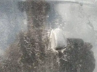 Peça sobressalente para automóvel em segunda mão plásticos por toyota corolla (e11) 2.0 d-4d linea sol referências oem iam 