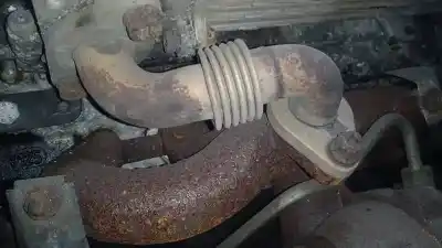Peça sobressalente para automóvel em segunda mão tubo por chrysler sebring (js) 2.0 crd referências oem iam 03g131521t