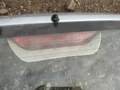 Peça sobressalente para automóvel em segunda mão farolim de travão central por hyundai getz (tb) 1.3 básico referências oem iam 