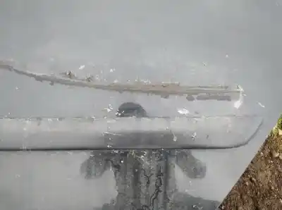 Pezzo di ricambio per auto di seconda mano plastica per toyota corolla (e12) 2.0 d-4d linea luna berlina riferimenti oem iam   