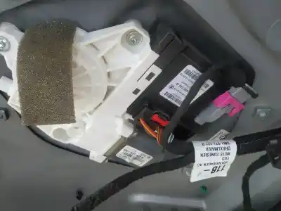 Peça sobressalente para automóvel em segunda mão MOTOR ELEVADOR VIDRO DIANTEIRO DIREITO por VOLKSWAGEN GOLF PLUS (5M1)  Referências OEM IAM 5M1837402B  1K0959792G