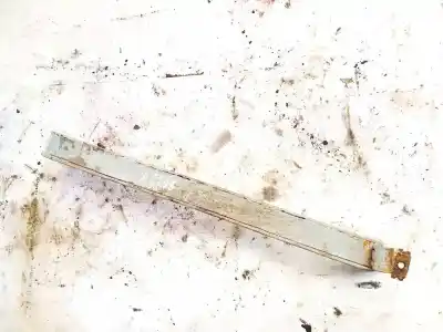 Peça sobressalente para automóvel em segunda mão plásticos por opel zafira b 1.9 cdti referências oem iam 