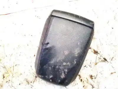 Piesă de schimb auto la mâna a doua cotiera centrala pentru chevrolet captiva 2.0 diesel cat referințe oem iam 