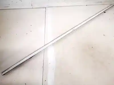 Peça sobressalente para automóvel em segunda mão plásticos por renault scenic ii 1.5 dci diesel referências oem iam 