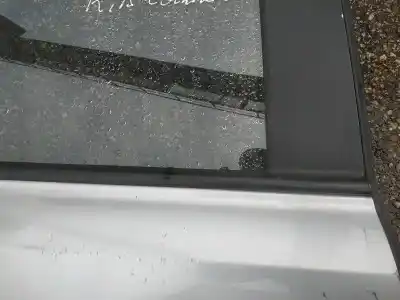 Pezzo di ricambio per auto di seconda mano plastica per kia carnival 2.9 crdi cat riferimenti oem iam   