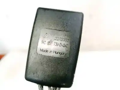 Автозапчасти б/у крюк для ремня задний правый за volkswagen golf v variant (1k5) 1.9 tdi ссылки oem iam 1k0857739d  