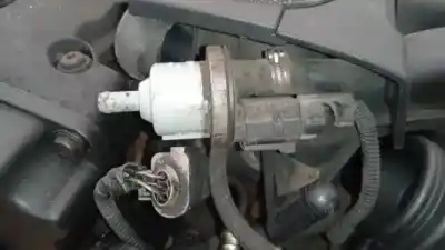 Автозапчасти б/у дополнительный воздушный клапан за volkswagen passat b6 variant (3c5) 2.0 fsi ссылки oem iam 06d133517b