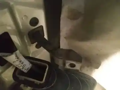 Second-hand car spare part hinge for skoda octavia combi (1z5) 1.9 tdi dpf oem iam references   