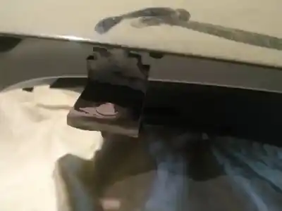 Peça sobressalente para automóvel em segunda mão amortecedores do tronco / porta por volkswagen golf v (1k1) 2.0 tdi referências oem iam 