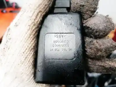 Автозапчасти б/у крюк для ремня задний правый за citroen c5 ii (rc_) 1.6 hdi (rc8hzb) ссылки oem iam 96561758xt  33059603, c290508