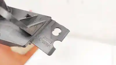 Pezzo di ricambio per auto di seconda mano plastica per renault megane ii (bm0/1_, cm0/1_) 1.6 16v (bm0c. cm0c) riferimenti oem iam 181607  