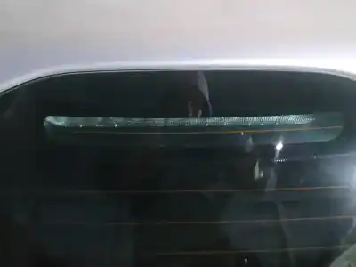 Peça sobressalente para automóvel em segunda mão farolim de travão central por volvo v50 (545) 2.4 referências oem iam 