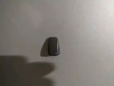 Pezzo di ricambio per auto di seconda mano plastica per toyota corolla (e12) 2.0 d-4d sol berlina riferimenti oem iam   