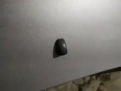 Second-hand car spare part plastics for toyota corolla (e12) 2.0 d-4d sol berlina oem iam references 