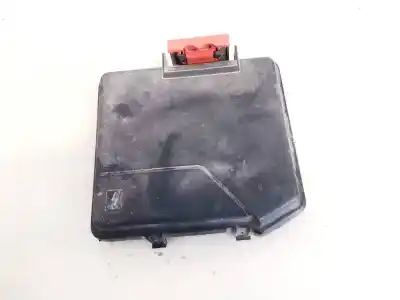 Pièce détachée automobile d'occasion BOÎTES À FUSIBLES pour RENAULT LAGUNA III  Références OEM IAM 284C40001R  