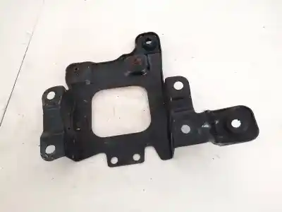 Pezzo di ricambio per auto di seconda mano Medio per VOLVO V50 (545) 2.0 D Riferimenti OEM IAM   