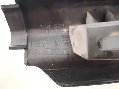 Pezzo di ricambio per auto di seconda mano plastica per volvo v50 (545) 2.0 d riferimenti oem iam 8641785  
