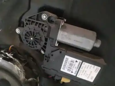 İkinci el araba yedek parçası Arka Sag Cam Motoru için AUDI A4 AVANT (8E) 2.5 TDI (120kW) OEM IAM referansları 8E0959802A  5WK47011EBF