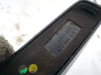 Автозапчастина б/у пластика для audi a6 c6 (4f2) 2.4 посилання на oem iam 3c9860026  