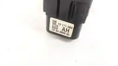 Second-hand car spare part headlights switch for opel vectra c caravan 1.9 cdti oem iam references 13177065  lk04060060